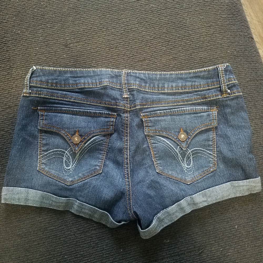 🌺 Bongo denim shorts